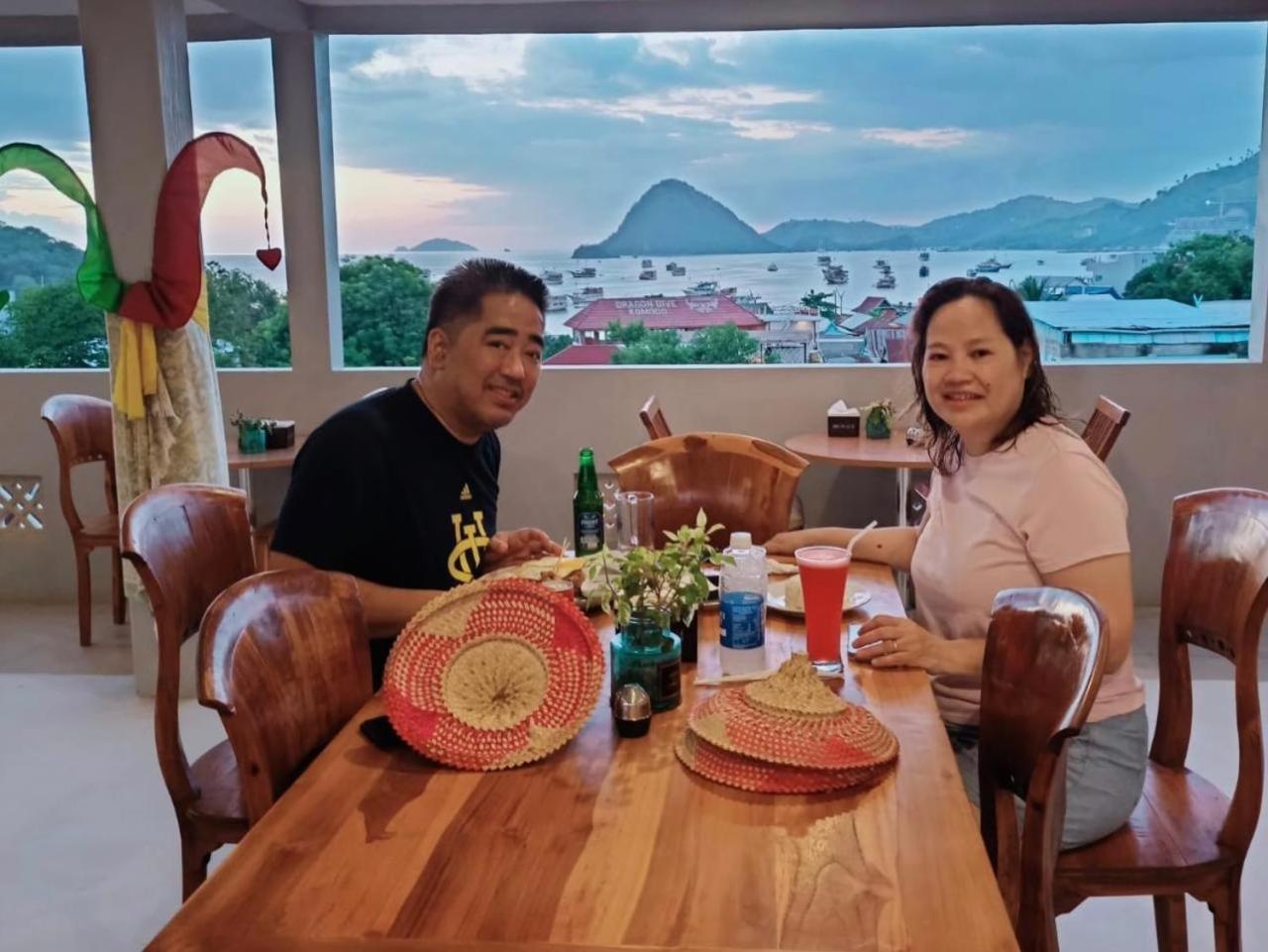 Komodo Lodge Лабуан Баджо Екстериор снимка