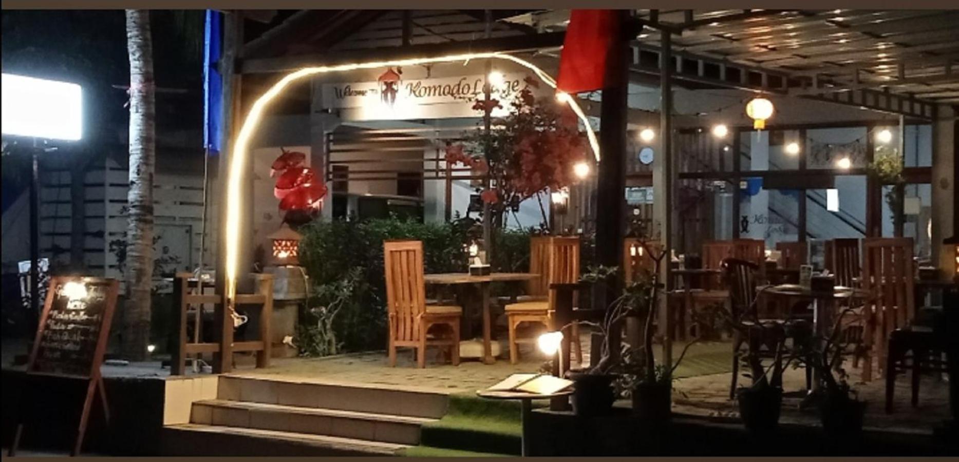 Komodo Lodge Лабуан Баджо Екстериор снимка