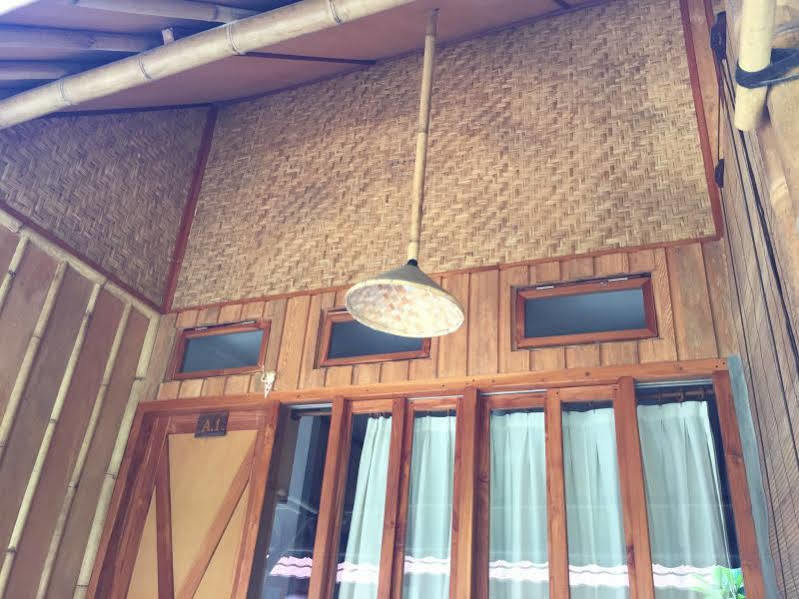 Komodo Lodge Лабуан Баджо Екстериор снимка