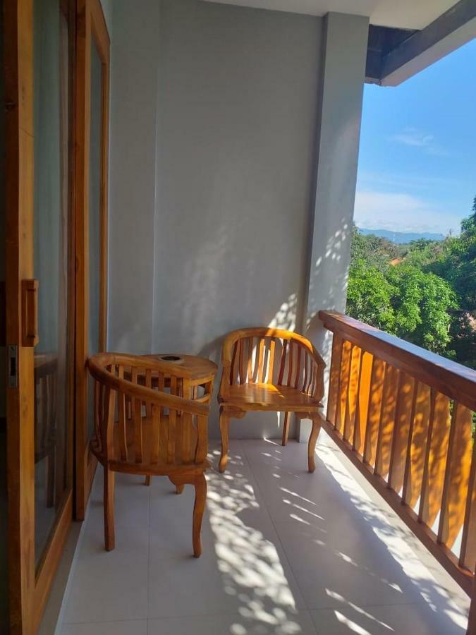 Komodo Lodge Лабуан Баджо Екстериор снимка
