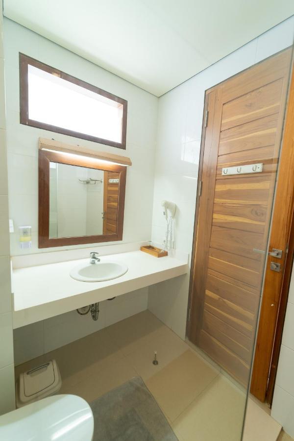 Komodo Lodge Лабуан Баджо Екстериор снимка